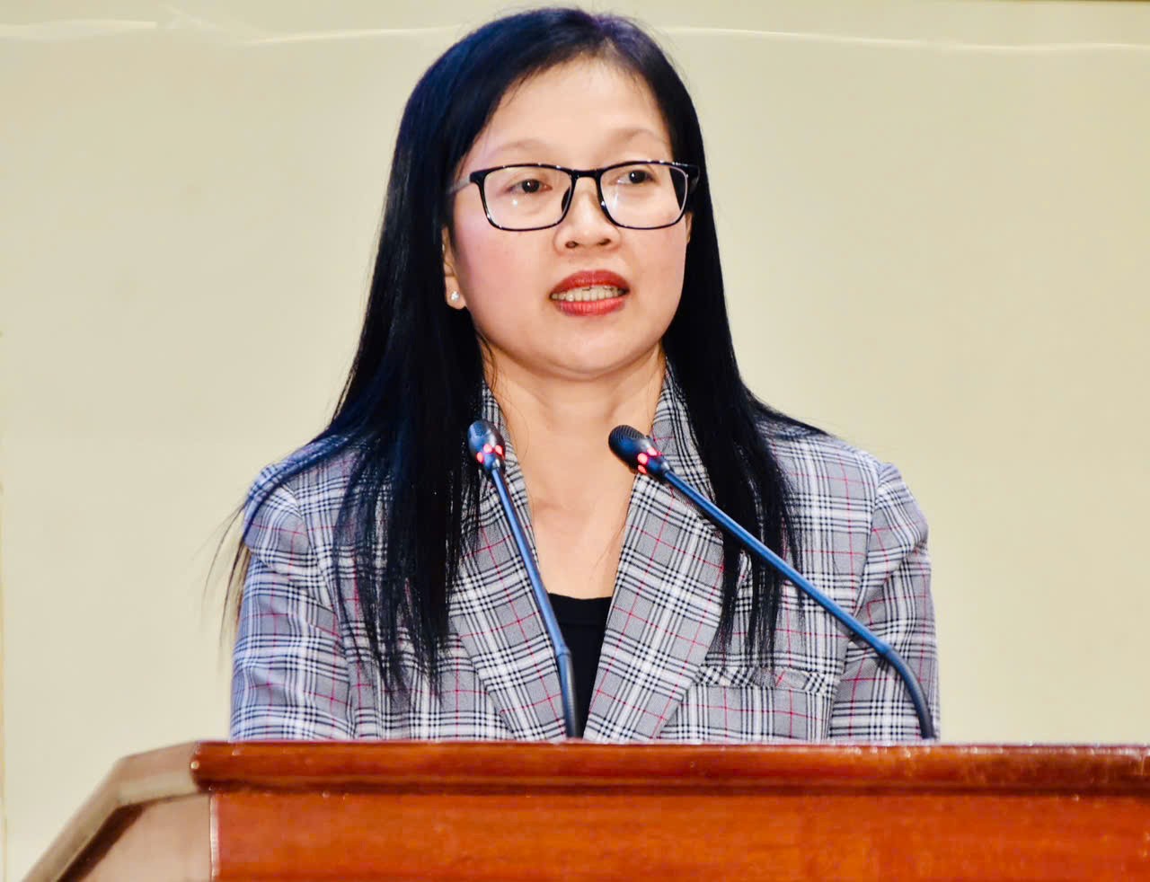 nguyen-thi-kim-tuyen-truong-ban-tuyen-giao-va-dan-van-dong-thap-1758762122.jpg