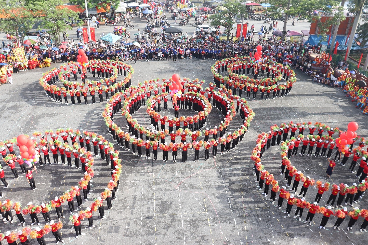 ngay-hoi-van-hoa-the-thao-truyen-thong-hai-hau-1761226978.jpg