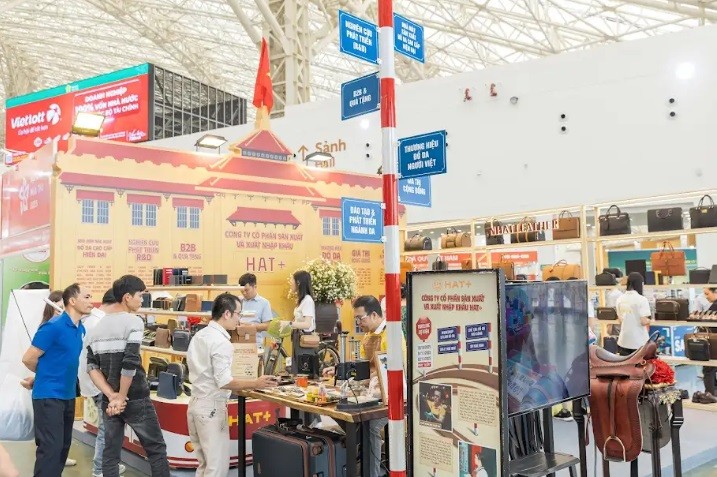 2-hoi-cho-mua-thu-2025-1761554785.jpg