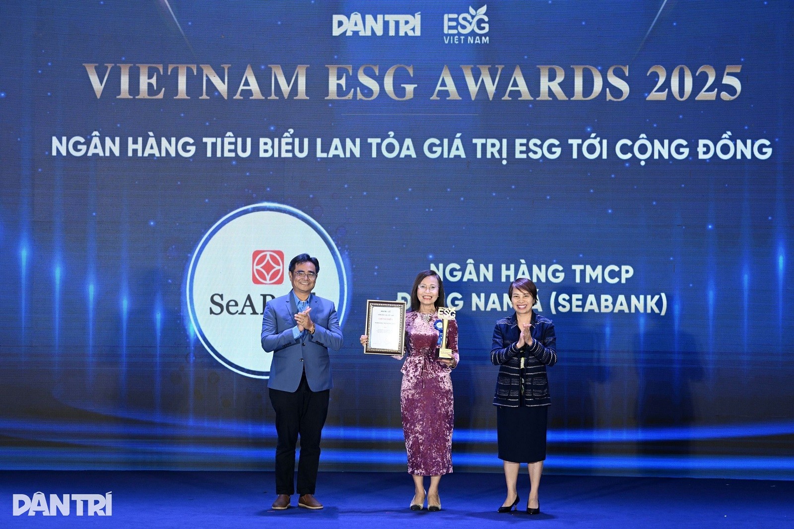 seabank-giai-thuong-esg-1767112133.JPG