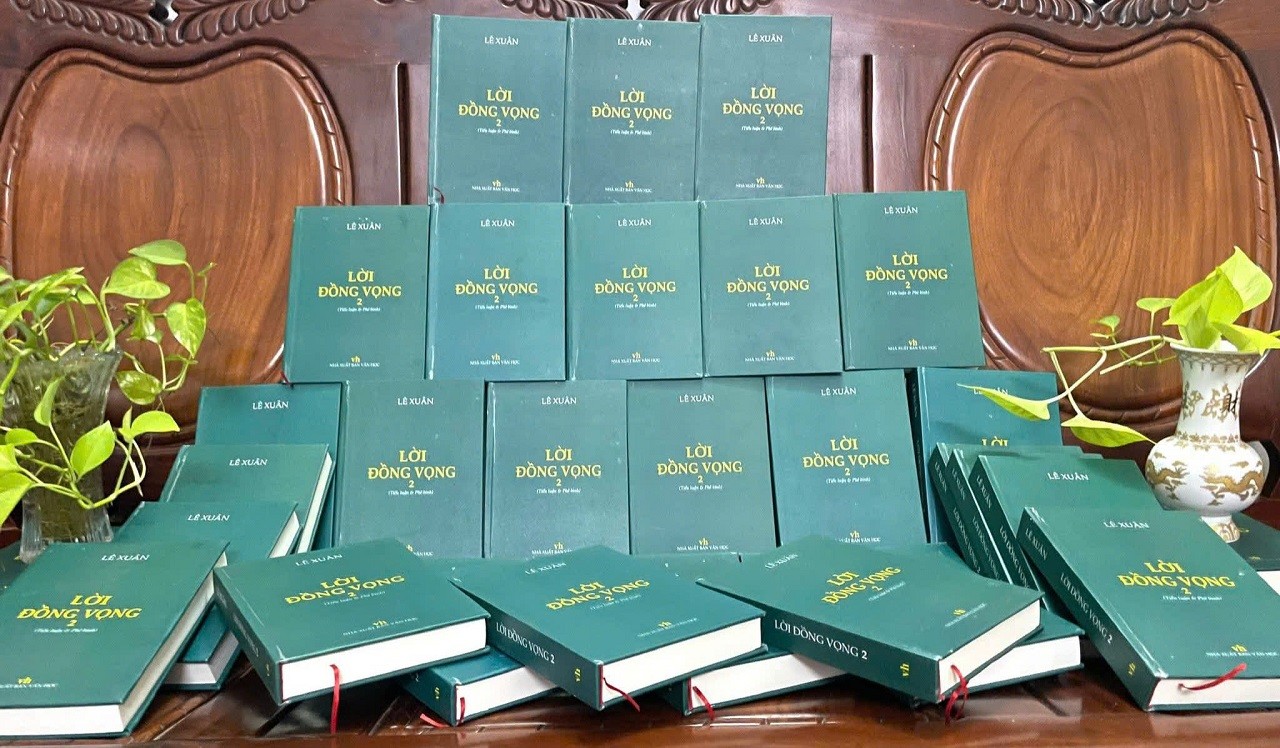 loi-dong-vong-2-nha-van-le-xuan-1768045232.jpg