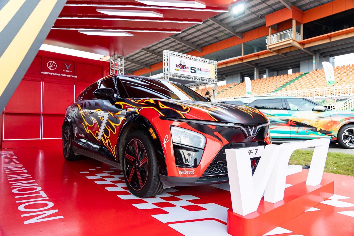 vinfast-vf-7-1773398418.jpg
