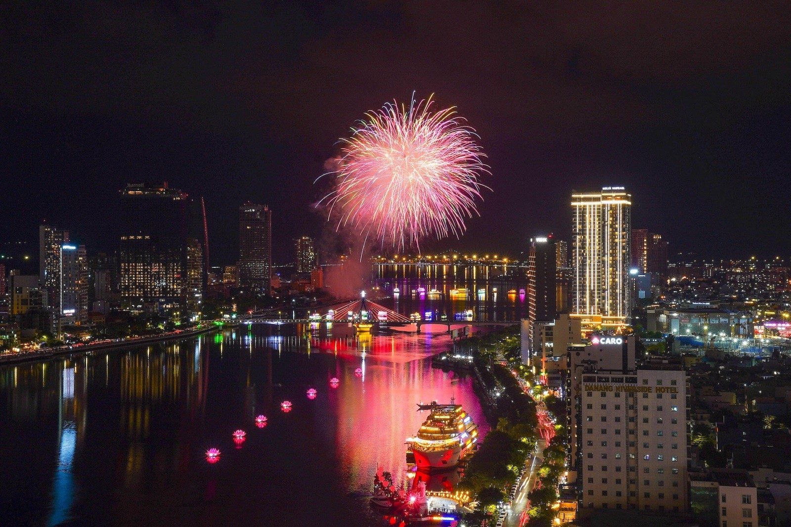 le-hoi-phao-hoa-da-nang-2026-1780303579.jpg