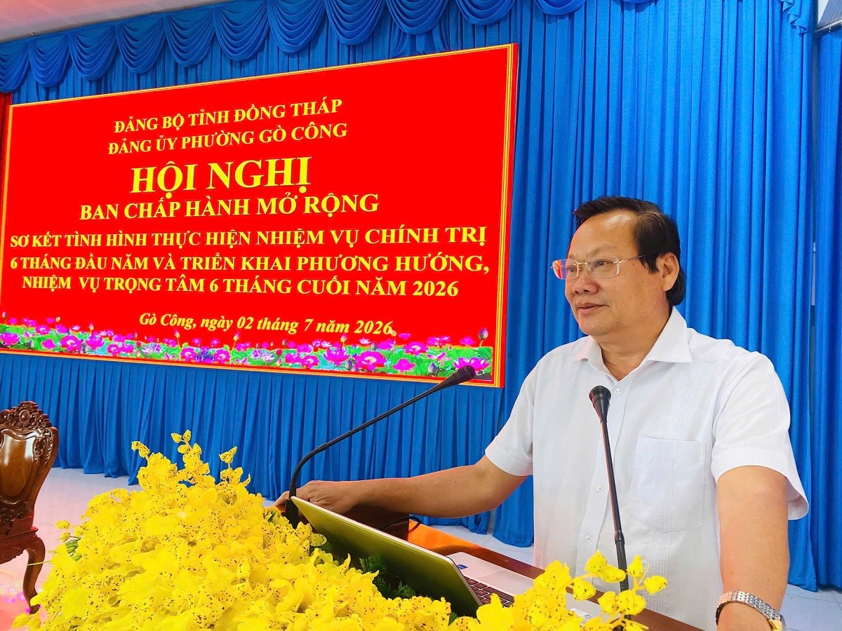 ong-nguyen-huu-loi-bi-thu-phuong-go-cong-1784678531.jpg