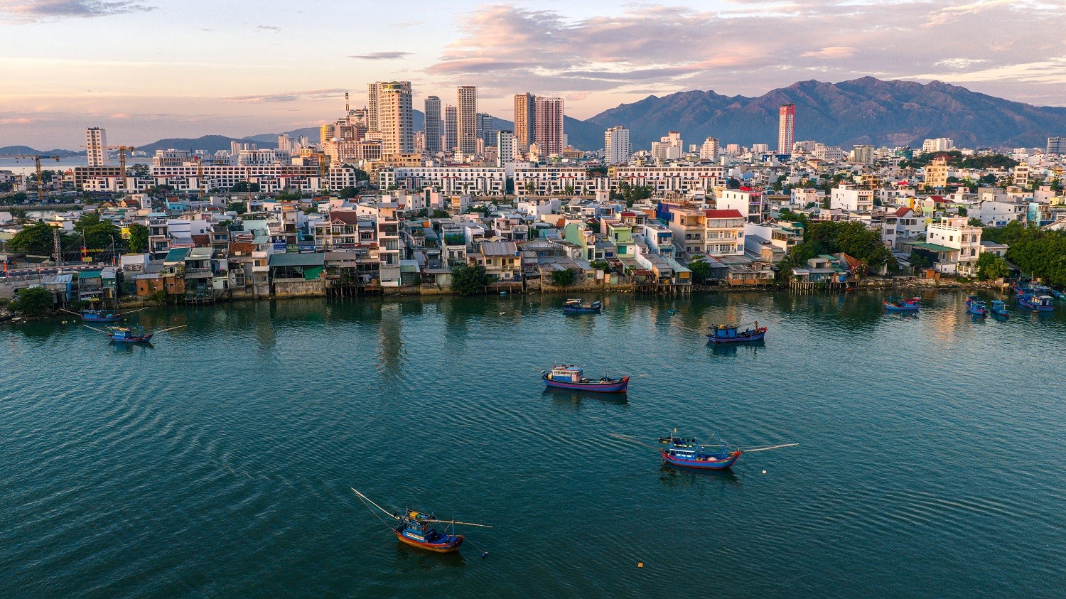 bien-nha-trang-khanh-hoa-1787221124.jpg