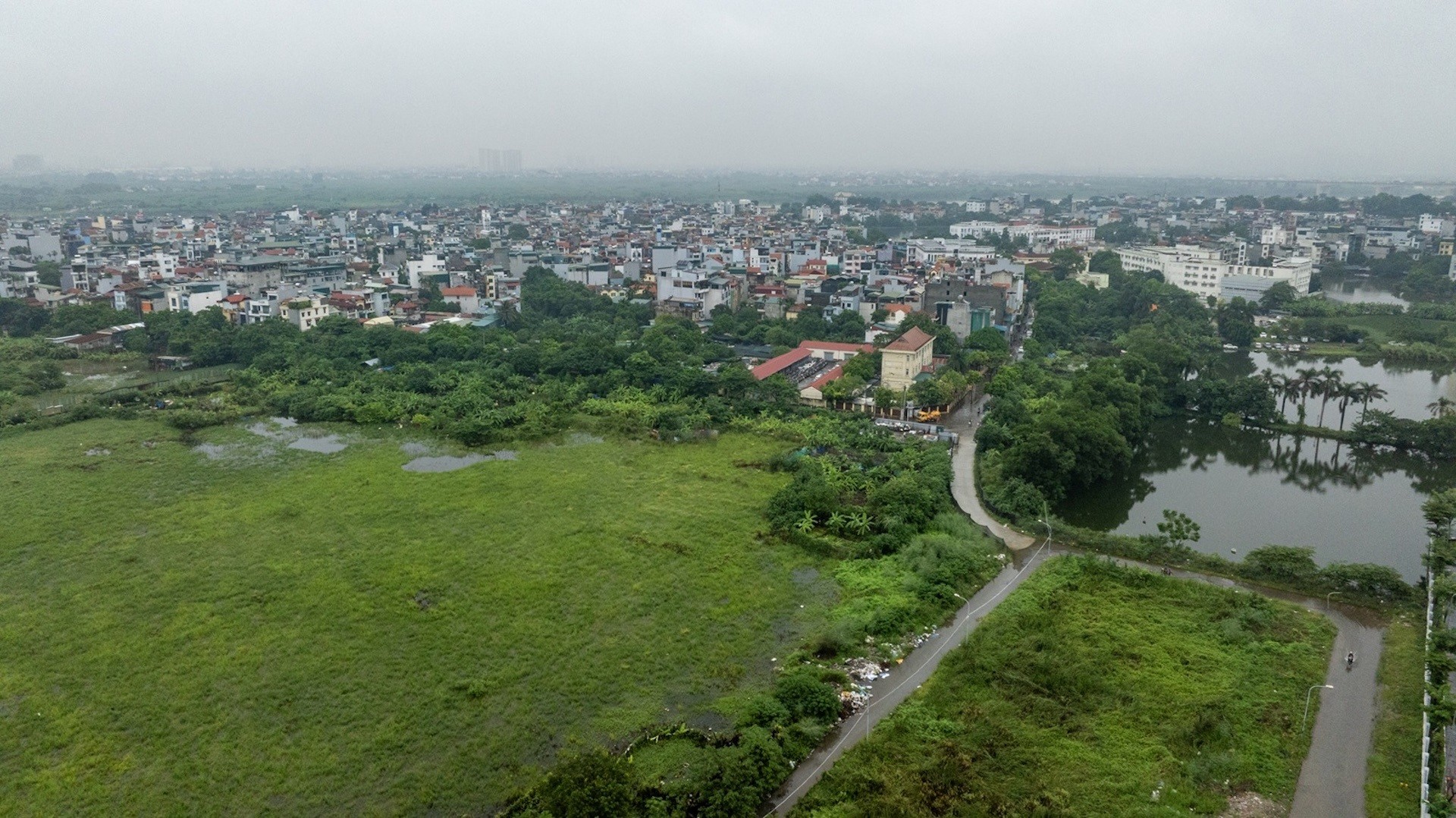khong-gian-do-thi-phuong-vinh-hung-1791876842.jpg