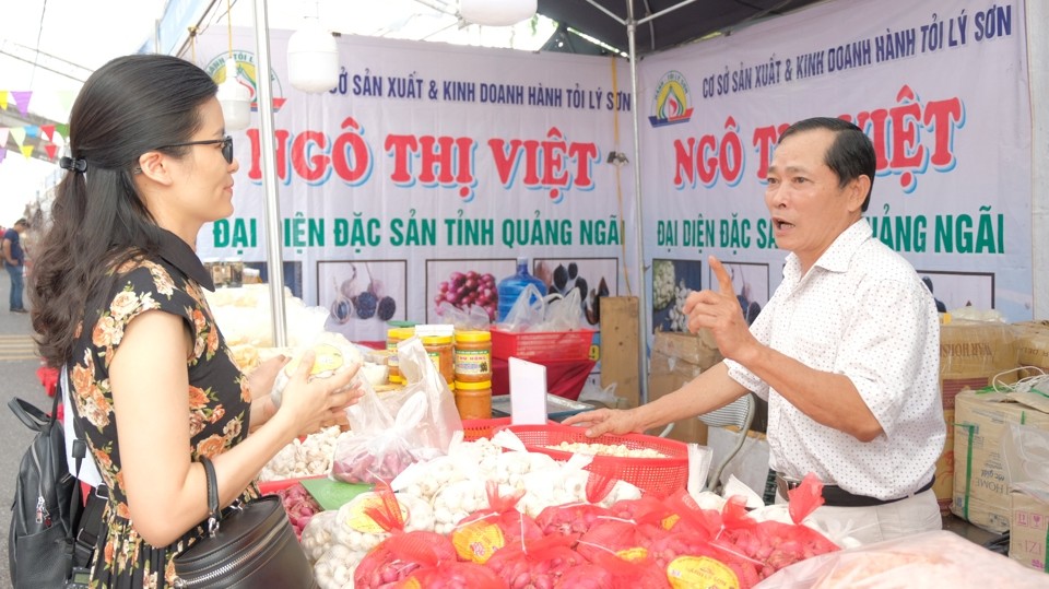 Tinh hoa sản phẩm OCOP, làng nghề, nông sản thực phẩm an toàn Hà Nội hội tụ tại quận Long Biên
