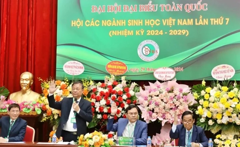 Hội các ngành Sinh học Việt Nam ra mắt Ban Chấp hành nhiệm kỳ mới