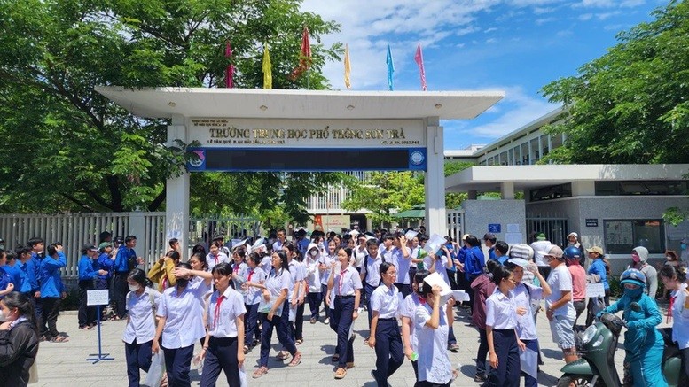 Điểm thủ khoa thi tốt nghiệp THPT năm 2024