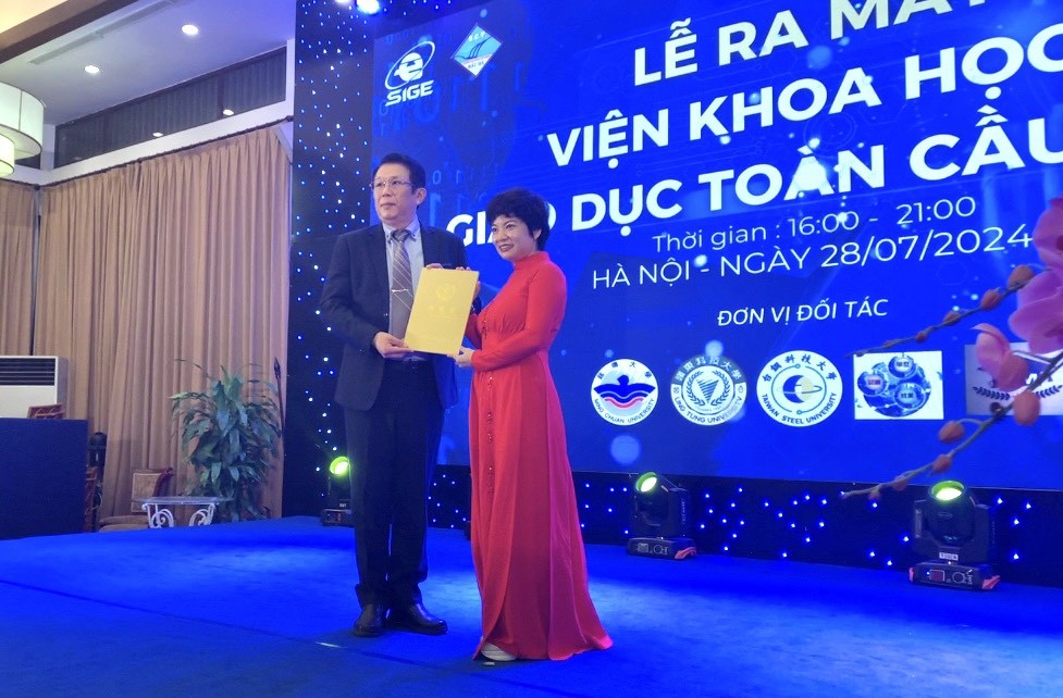 Thúc đẩy liên kết đào tạo quốc tế trong ngành trí tuệ nhân tạo và công nghệ cao
