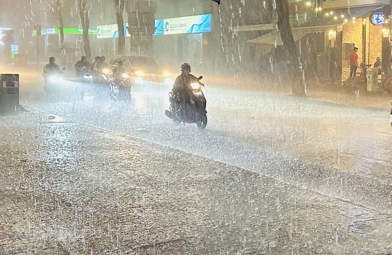 Dự báo thời tiết 2/8/2024: Tiếp tục mưa lớn trên diện rộng ở miền Bắc