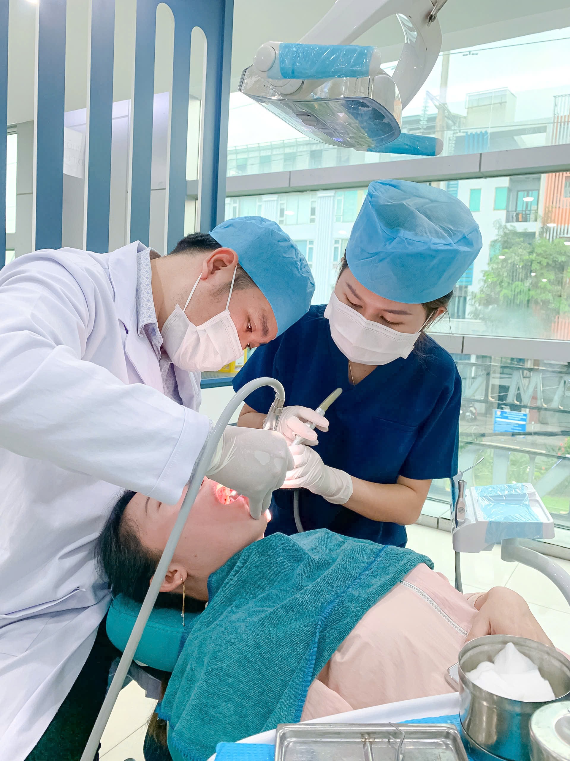 Răng sứ thẩm mỹ tại Vindental Đà Lạt: Chất lượng vượt trội, hoàn thiện nụ cười