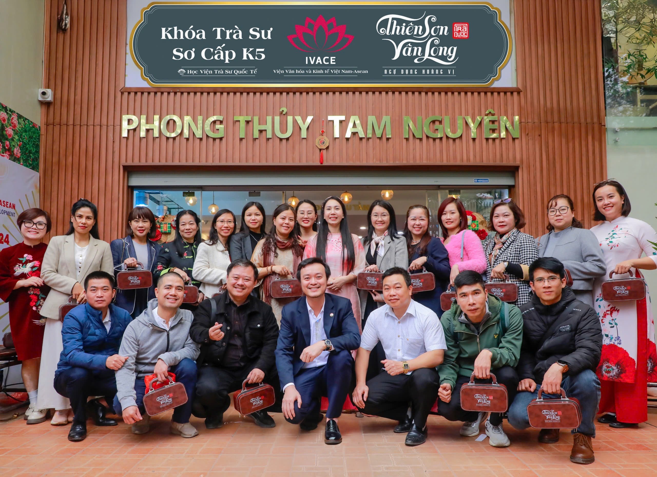 Phạm Xuân Phương: Người thổi hồn văn hóa Việt vào trà dược Thiên Sơn Vân Long