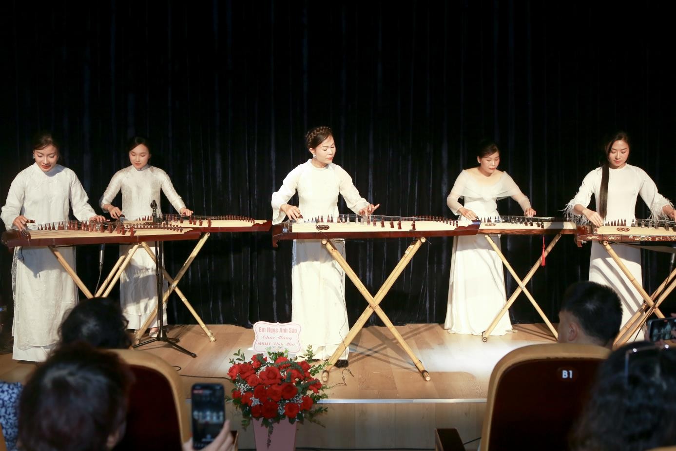 Khoa Nghệ thuật Dân tộc và Miền núi tổ chức Workshop biểu diễn nhạc cụ dân tộc “Hương sắc Việt – Giai điệu của cội nguồn”