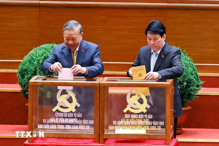 Đại hội Đảng thông qua danh sách 200 nhân sự trúng cử vào Ban Chấp hành Trung ương khóa XIV