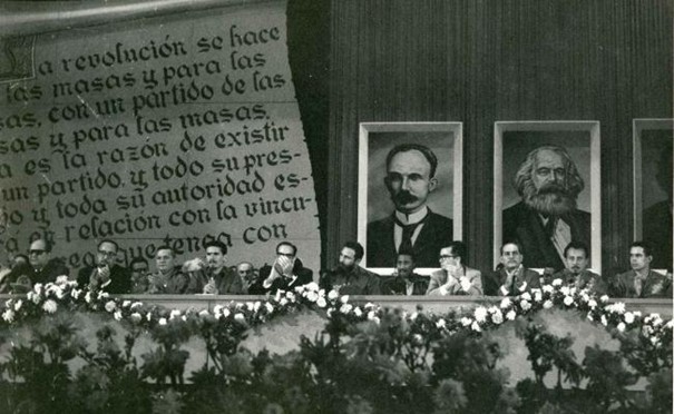 Fidel Castro và bản lĩnh kiên cường chèo lái con thuyền cách mạng qua những biến động thời đại (Bài 3)