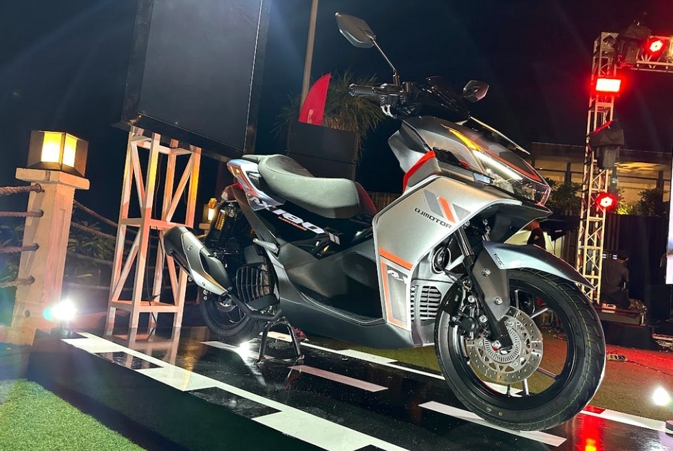 ‘Cơn ác mộng' của Honda Air Blade ra mắt giá 45 triệu đồng, có động cơ 175cc lấn át SH Mode và Vario
