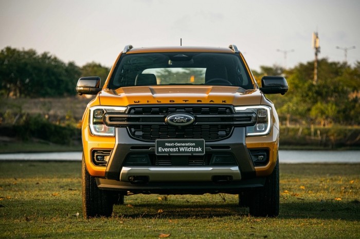 Tin xe hot 9/9: Hạ gục Hyundai Santa Fe và Toyota Fortuner, giá lăn bánh Ford Everest giảm cực mạnh