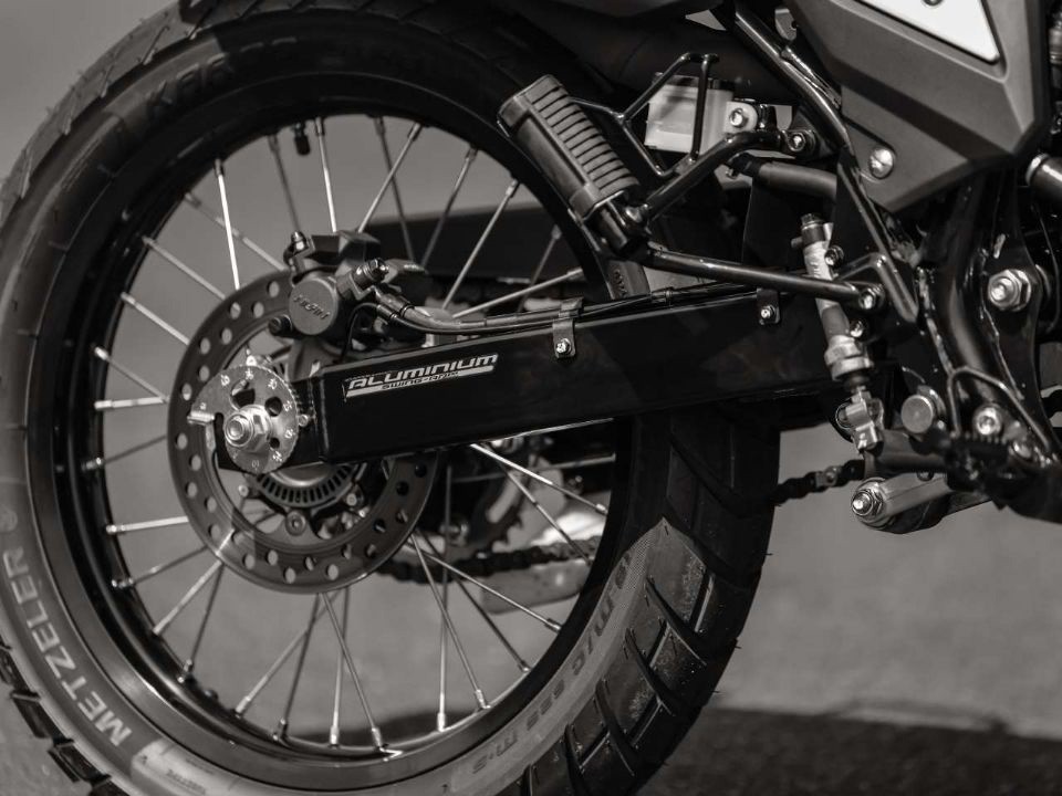 ‘Vua côn tay’ mới của Honda ra mắt: Động cơ 293cc áp đảo Winner R và Yamaha Exciter, có ABS 2 kênh