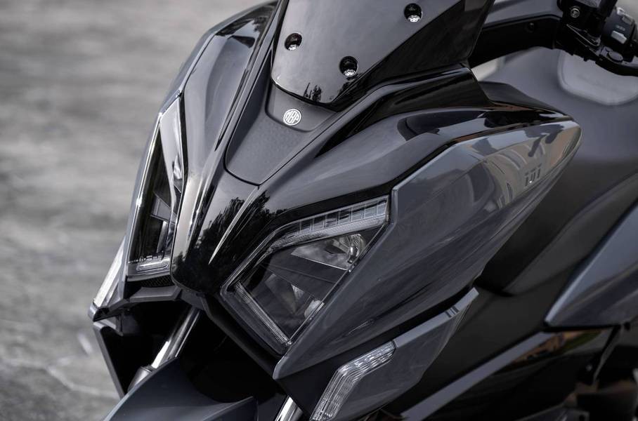 Tin xe 9/10: Ra mắt ‘vua xe ga’ 300cc mới giá 70 triệu đồng, trang bị áp đảo Honda SH và Air Blade