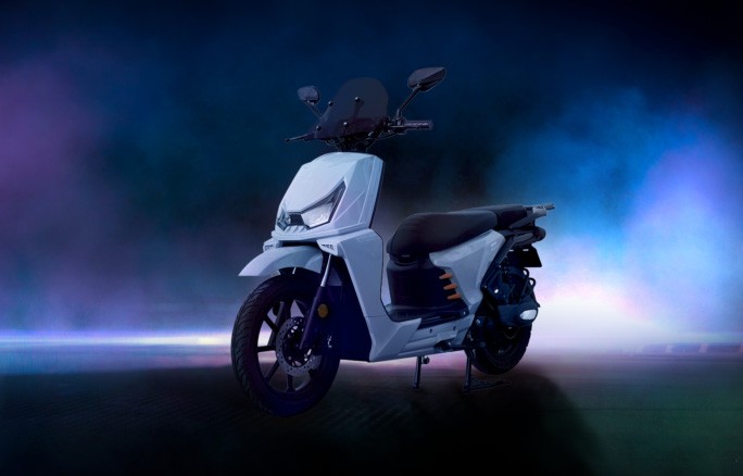 Tin xe hot 15/10: ‘Cơn ác mộng của Honda SH Mode’ chính thức ra mắt, giá 30 triệu đồng rẻ hơn Vision