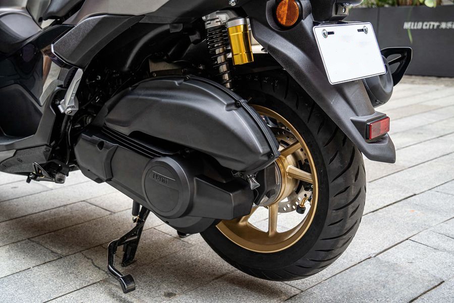 Mở bán ‘xe ga quốc dân’ 150cc mới giá chỉ 29,5 triệu đồng, rẻ hơn cả Honda Vision mà trang bị như SH