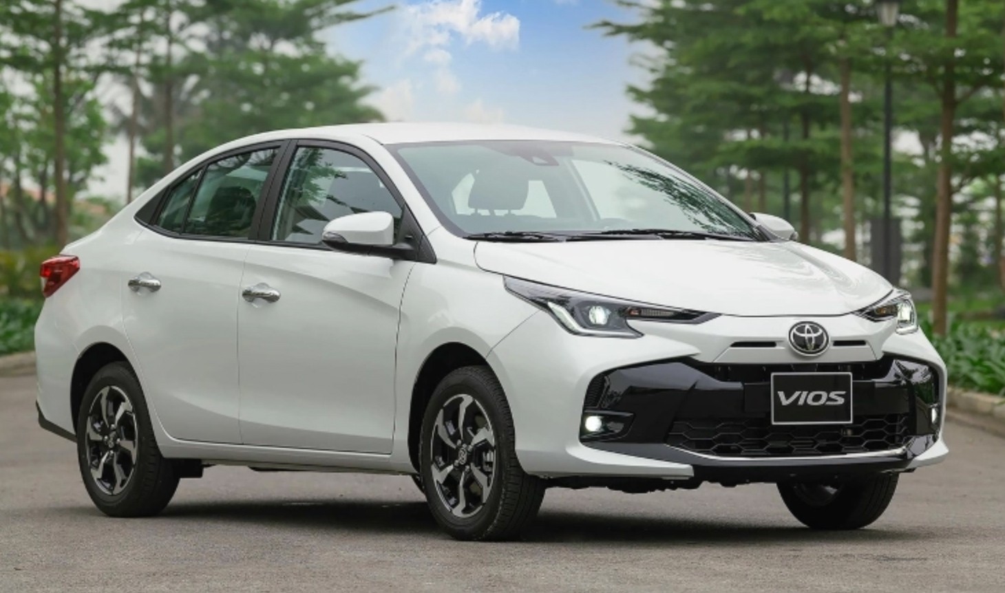Ô tô giảm giá kỷ lục cuối năm 2025: Từ Toyota Vios, Honda City đến Hyundai Accent đồng loạt hạ giá