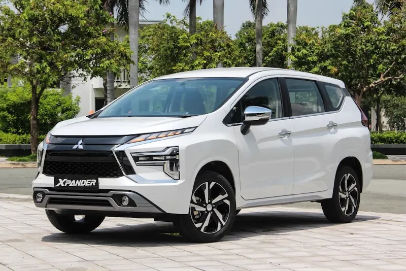 Mitsubishi Xpander và Skoda Slavia đồng loạt giảm giá mạnh, thị trường ô tô Việt ‘nóng rực’ cuối năm