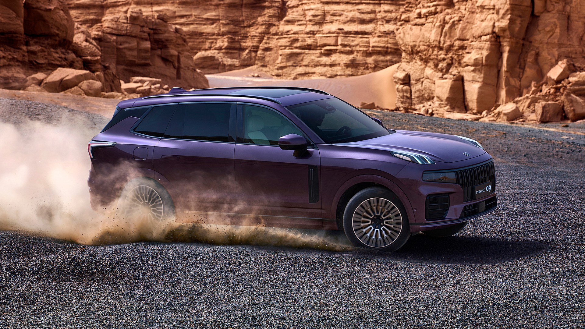 SUV hạng sang giá hơn 520 triệu đồng, ‘anh em’ với Volvo XC90: Đối thủ mới của Mercedes-Benz GLE