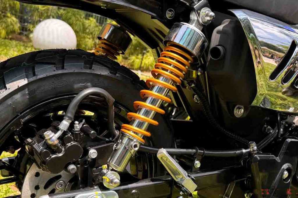 ‘Khắc tinh’ của Yamaha Exciter ra mắt với giá 43,6 triệu đồng, thiết kế ấn tượng hơn Honda Winner R