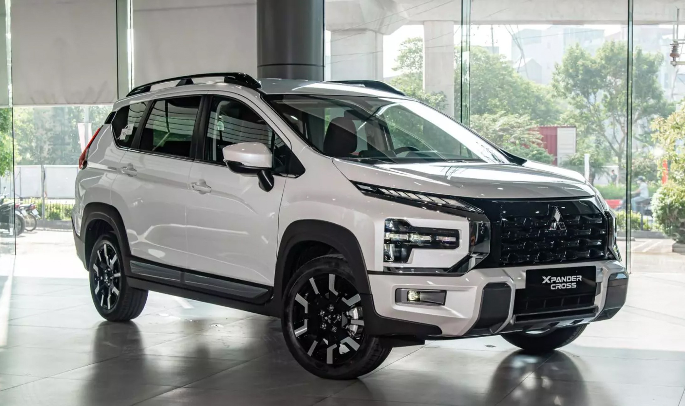 700 triệu ‘săn’ xe gầm cao đi mưa ngập: Mitsubishi Xpander, Kia Seltos, Toyota Yaris Cross góp mặt