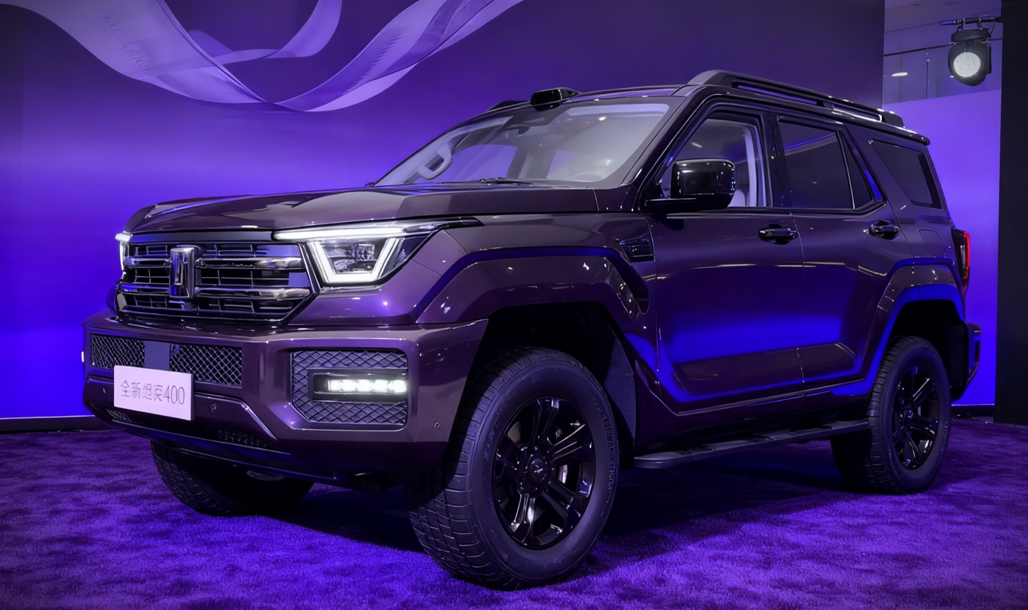 ‘Huỷ diệt’ Ford Everest, SUV mới ra mắt gây sốt nhờ khả năng tự lái và trang bị cực khủng