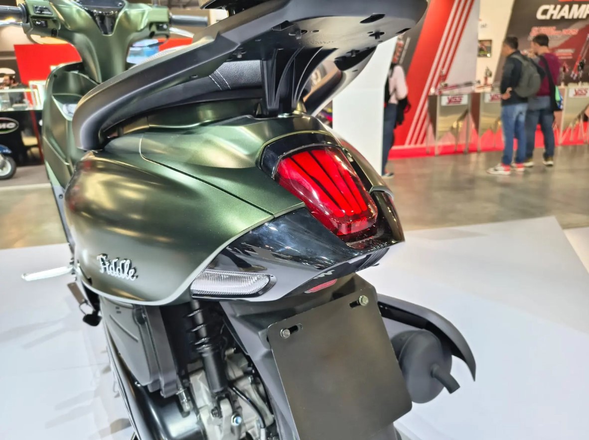 Tin xe hot 9/11: ‘Vua xe ga’ 125cc mới ra mắt, có phanh ABS kênh đôi và TCS ‘đè bẹp’ Honda SH Mode