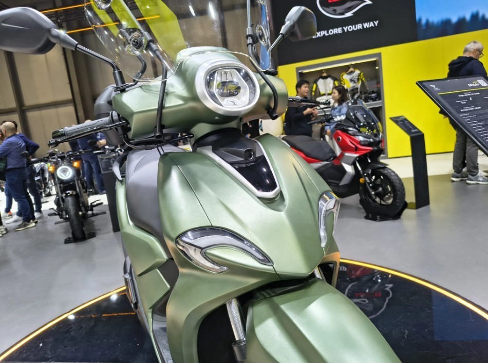 Tin xe hot 11/11: ‘Kỳ phùng địch thủ’ của Honda SH ra mắt, hứa hẹn ‘gây sốt’ với giá rẻ hơn SH Mode