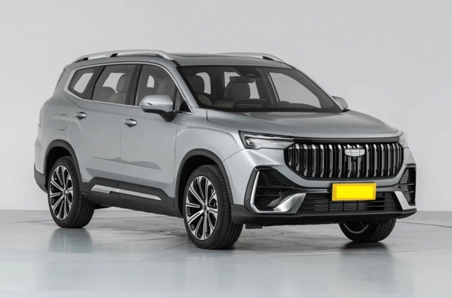 SUV 7 chỗ mới giá gần 500 triệu đồng: Thiết kế sang trọng, sức mạnh vượt trội ‘đe dọa’ Ford Everest