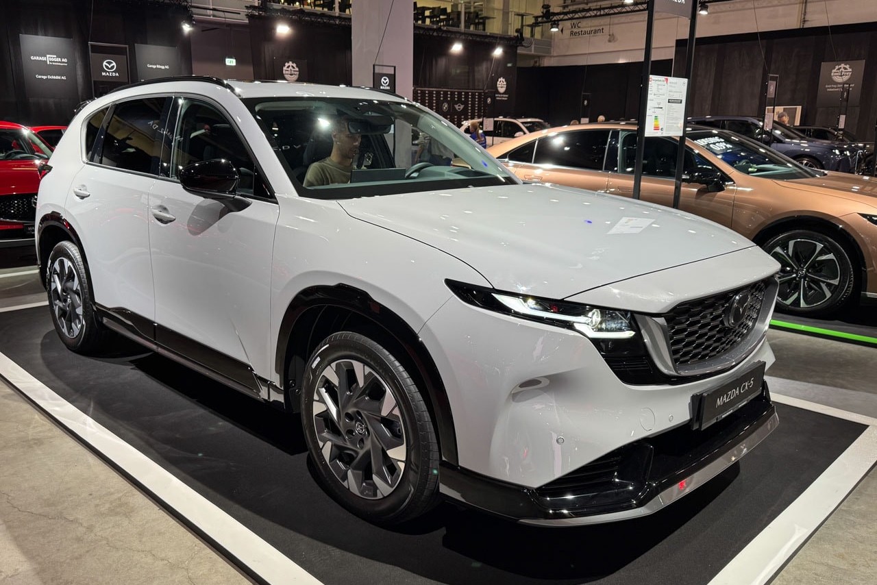 Hàng loạt mẫu xe có nguy cơ 'ra rìa' khi Hà Nội và TP.HCM siết chuẩn khí thải mới