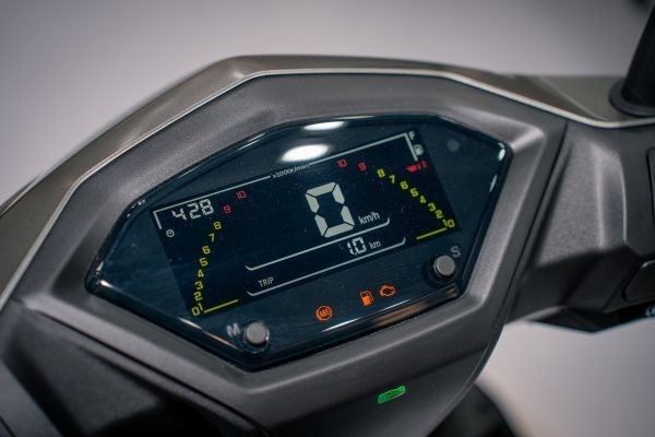 Tin xe hot 23/11: ‘Cơn ác mộng của Honda Air Blade' ra mắt với trang bị như SH, giá dự kiến rất rẻ