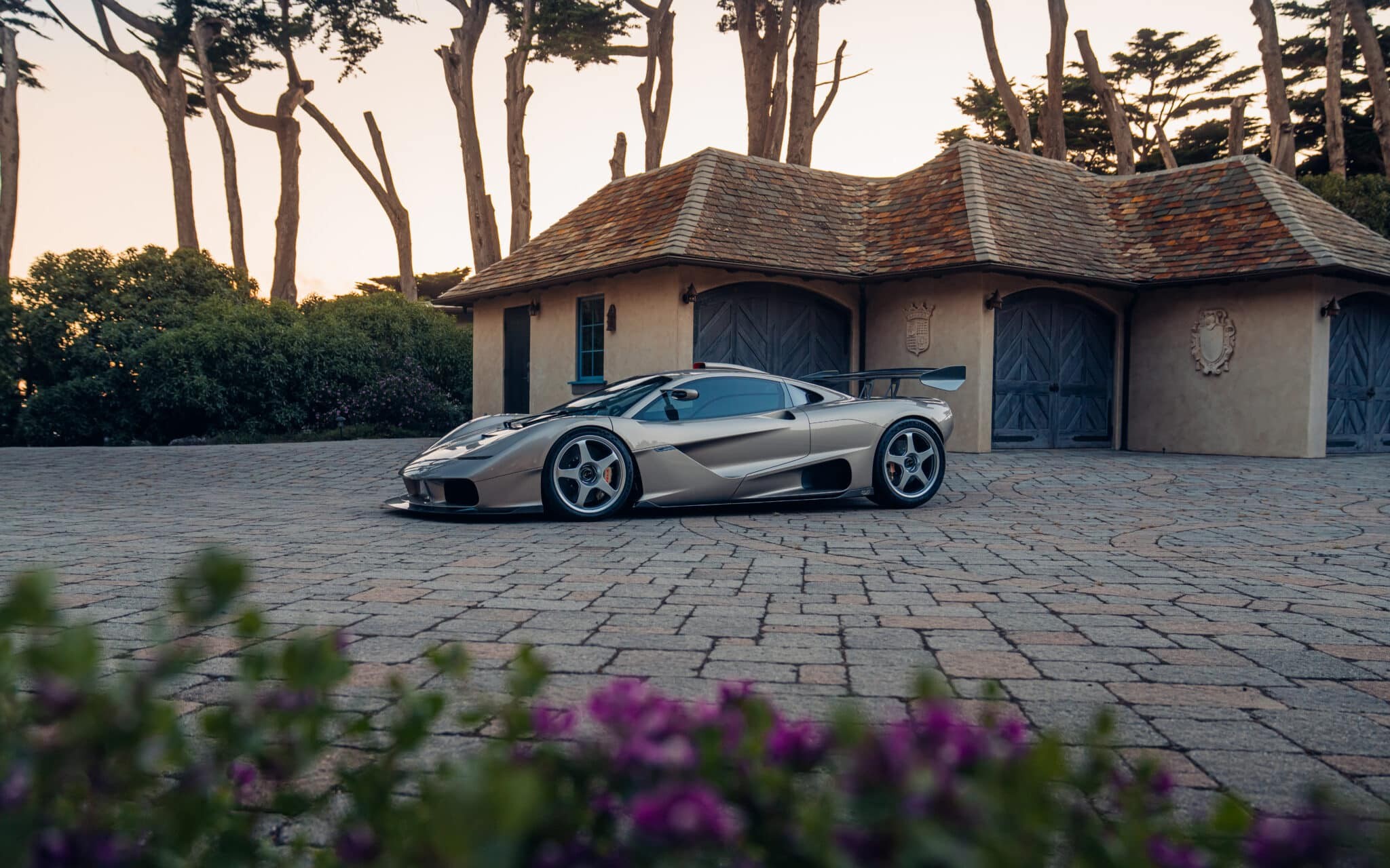 McLaren giá hơn nửa nghìn tỷ: Siêu xe độc bản gắn với một hành trình đặc biệt