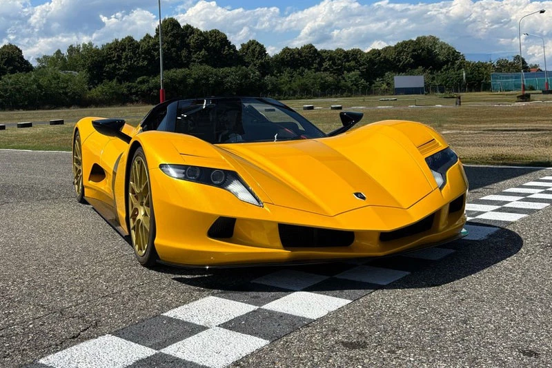 Siêu xe mui trần nhanh nhất thế giới ra mắt: Giá hơn 92 tỷ đồng, hiệu năng ‘hủy diệt’ mọi kỷ lục