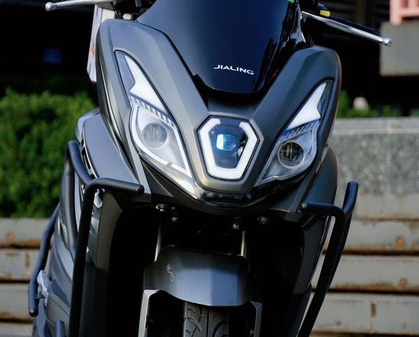 Khắc chế Honda Air Blade, ‘vua xe ga’ 150cc mới ra mắt giá chỉ 26 triệu đồng mà xịn hơn cả SH Mode