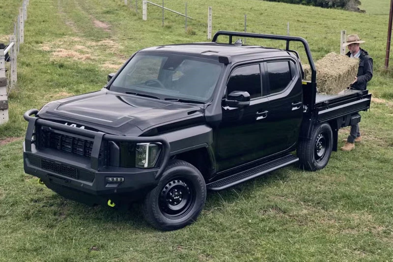 Tasman 2026 ra mắt: Bán tải đầu tiên của KIA gây sốt với giá từ 752 triệu, đe nẹt Ford Ranger