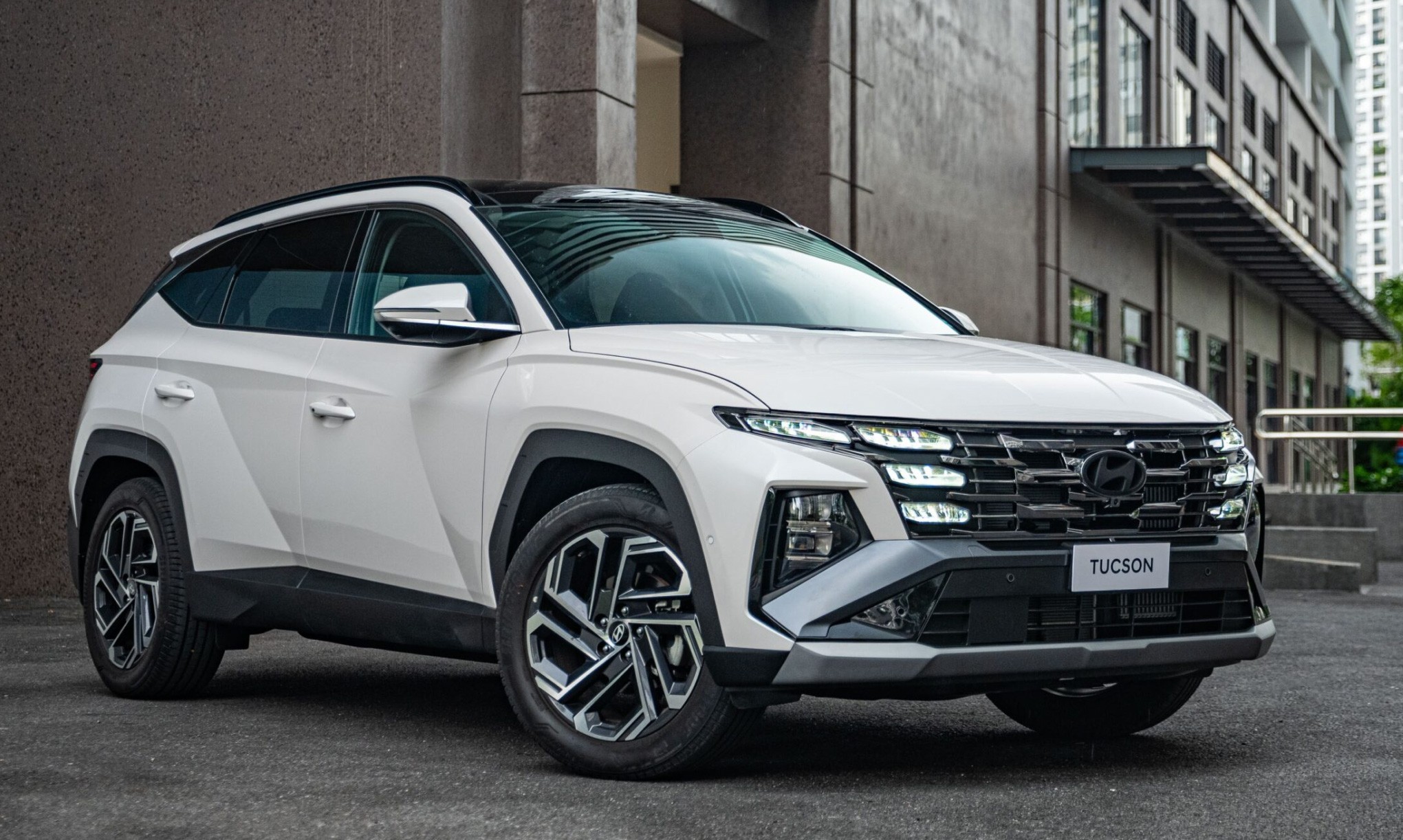 Điểm tin ô tô 9/12: Honda CR-V 2026 trình làng, Tucson giảm sốc 58 triệu, Explorer 2026 lộ diện