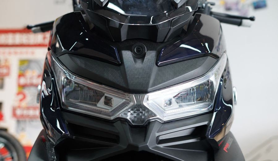 ‘Khắc tinh’ của Honda SH chính thức ra mắt: Giá ‘rẻ như bèo’, thiết kế cực chất, trang bị đỉnh cao