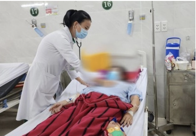 Mua sản phẩm giảm cân bị làm giả, một phụ nữ nhập viện