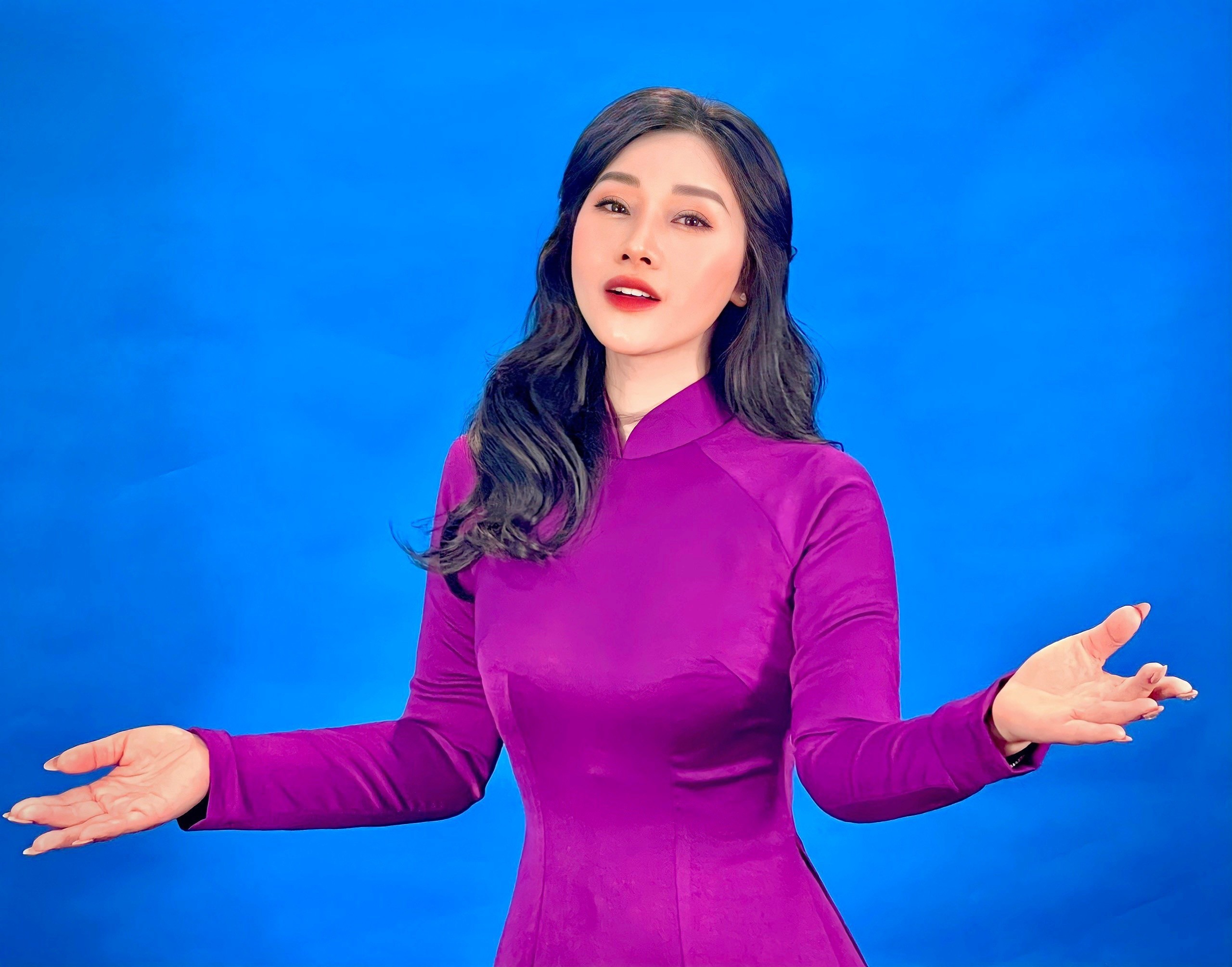 NSƯT Hương Giang những ấn tượng đặc biệt trong lòng khán giả và toàn quân qua vai Chị Sứ