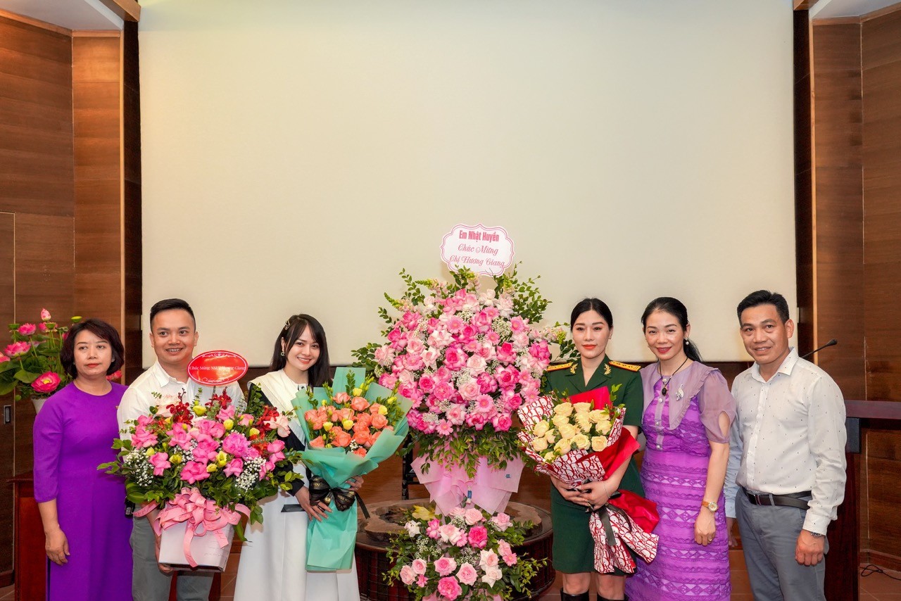 MV nghệ thuật “Lời Bác dặn trước lúc đi xa” của NSƯT Hương Giang được giới thiệu trên Bản tin Quốc tế