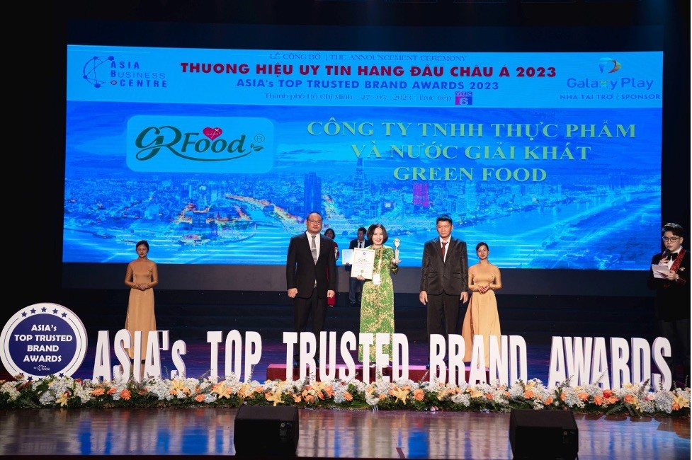 Công ty TNHH thực phẩm và nước giải khát Green Food (GR FOOD) đạt top 10 thương hiệu uy tín hàng đầu Châu Á 2023