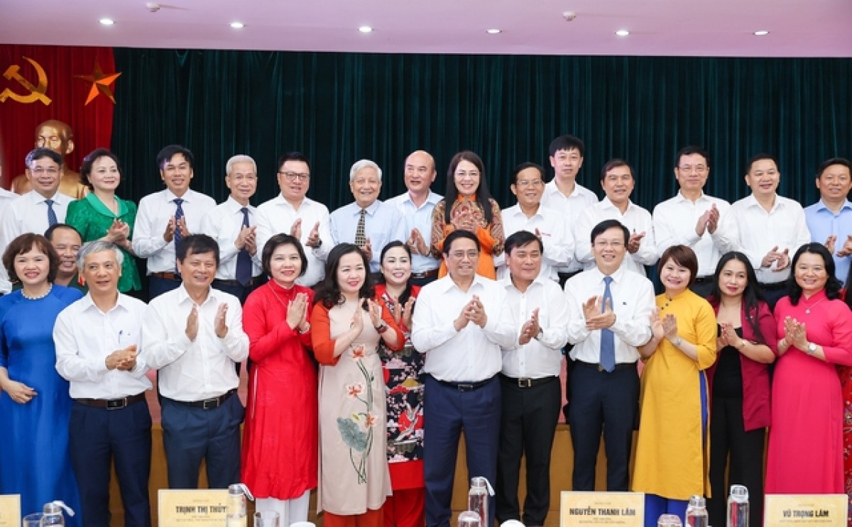 Các cơ quan báo chí tăng cường thông tin xây dựng, phản biện xã hội