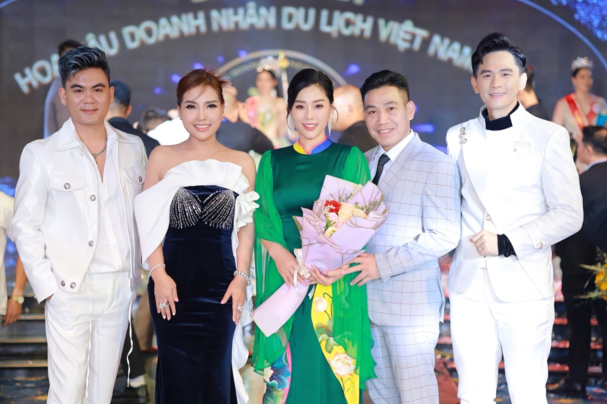 Sao Việt hội tụ tại chung kết Hoa hậu Doanh nhân Du lịch Việt Nam 2023