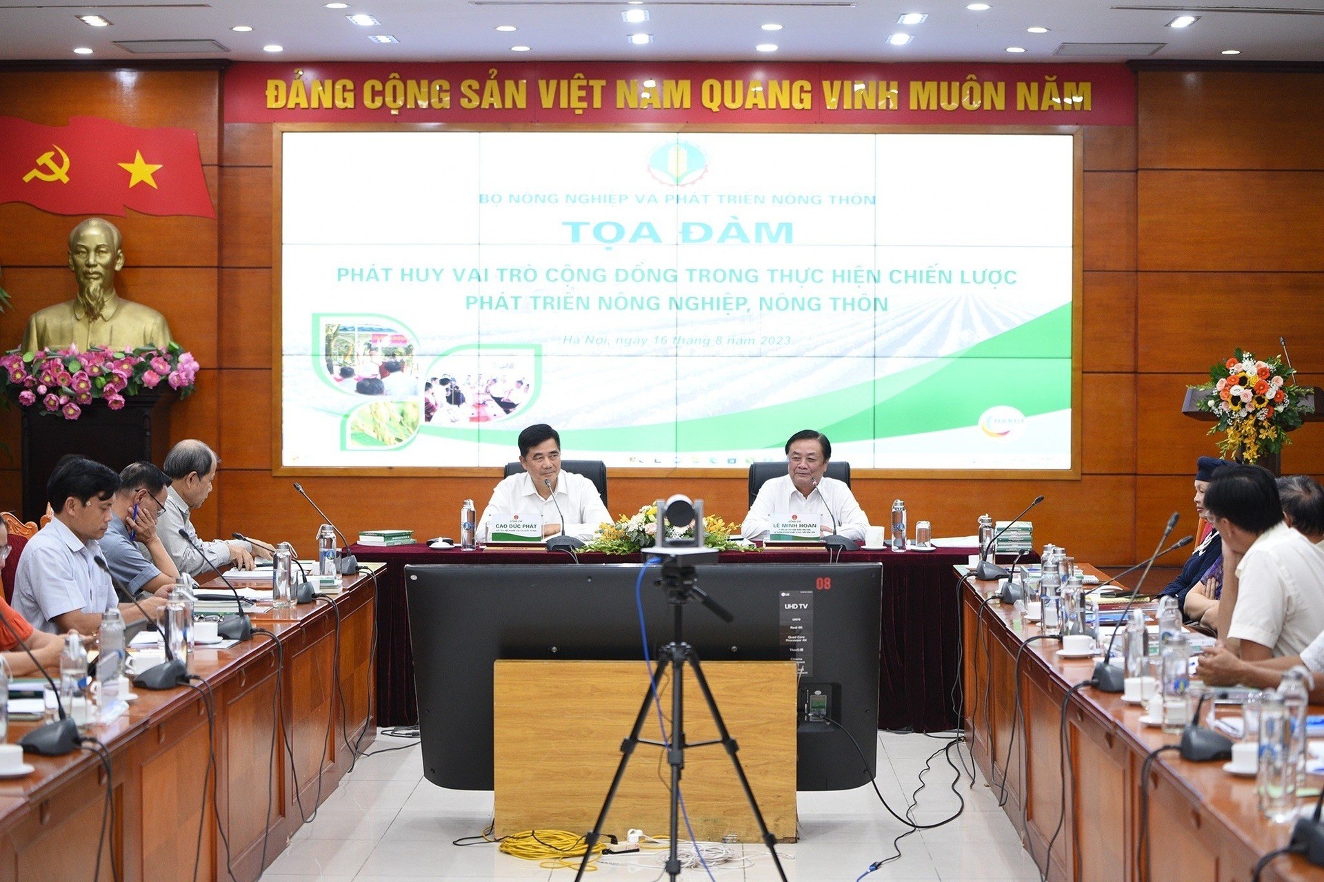 Tư duy nội lực từ dưới lên mới là tư duy bền vững'